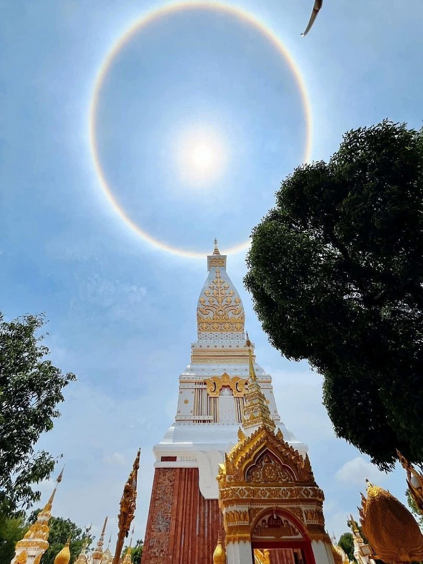 บริการรถเช่า รถเหมา ธาตุพนม นครพนม